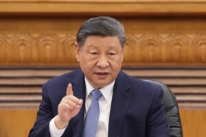 Presidente chino, Xi Jinping, pide a altos mandos del Ejército abandonar «aires de superioridad»