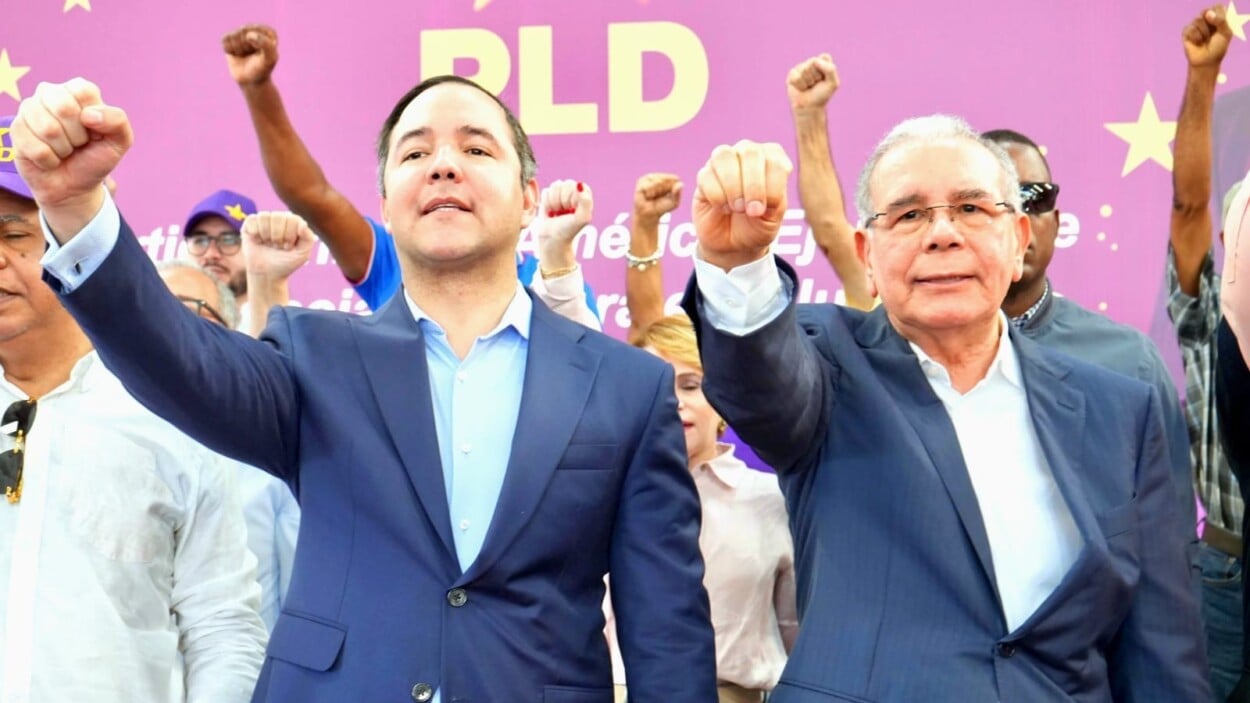 Danilo Medina juramentará nuevos miembros en Valverde y Santiago