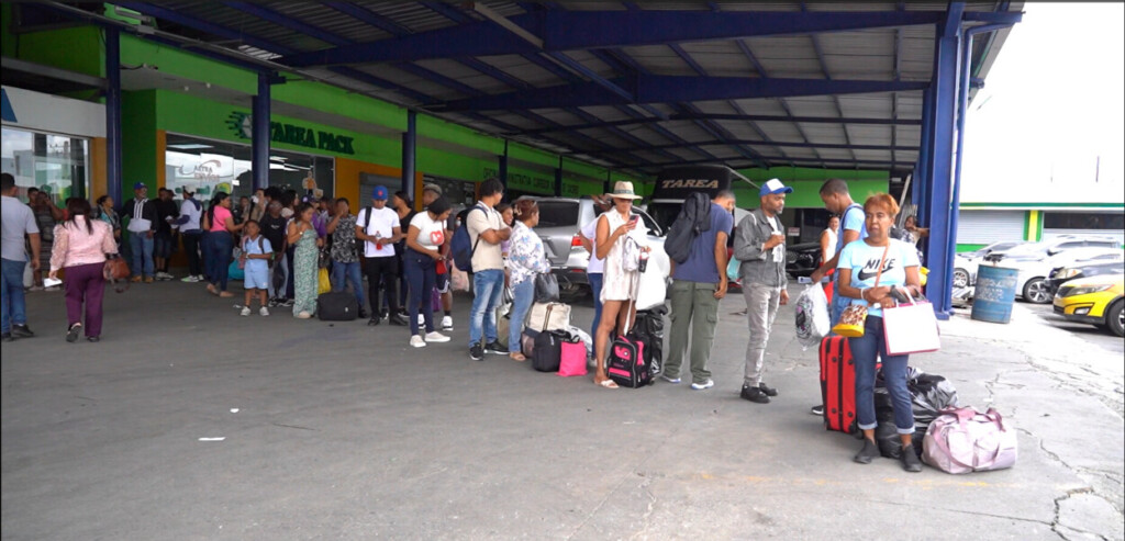 Parada AETRA (Cibao) Foto: José Castro