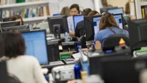 ¿Eres empleado público? El Gobierno te recortará los viáticos por austeridad