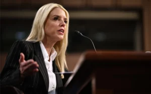 La negativa de Pam Bondi que sacude el caso Jeffrey Epstein