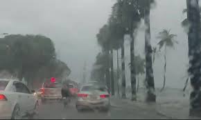 Granizadas sorprenden: reportan fuertes lluvias en el Gran Santo Domingo