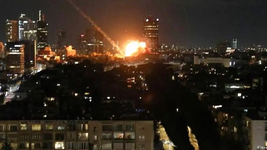 ¡Ahora! Hezbolá lanza ataques sobre capital de Israel