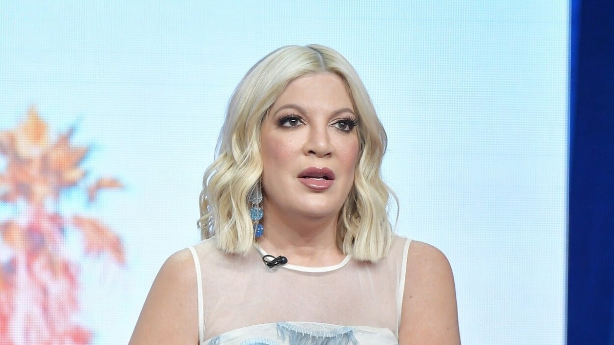Tori Spelling y siete niños resultan heridos en accidente automovilístico en California