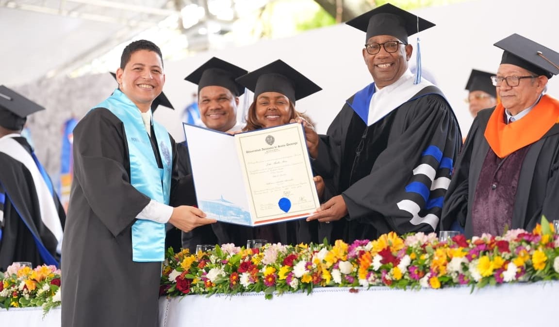 En acto de graduación: Rector de la UASD pide a las universidades replantar su rol en la sociedad