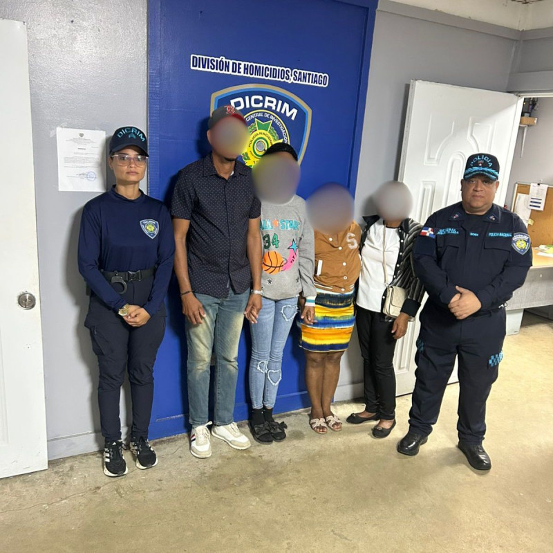 ¿Milagro en Santiago? Aparece sana tras adolescente intensa búsqueda