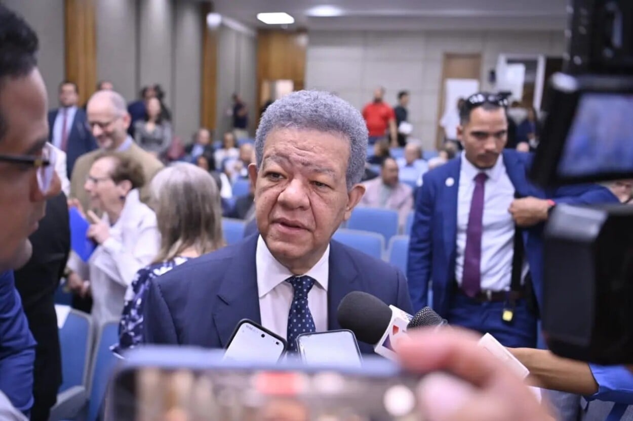 Leonel cuestiona falta de alertas efectivas y responsabiliza al Gobierno por mal manejo de inundaciones