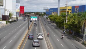 Miles de vacacionistas inician regreso a sus hogares tras asueto de Semana Santa