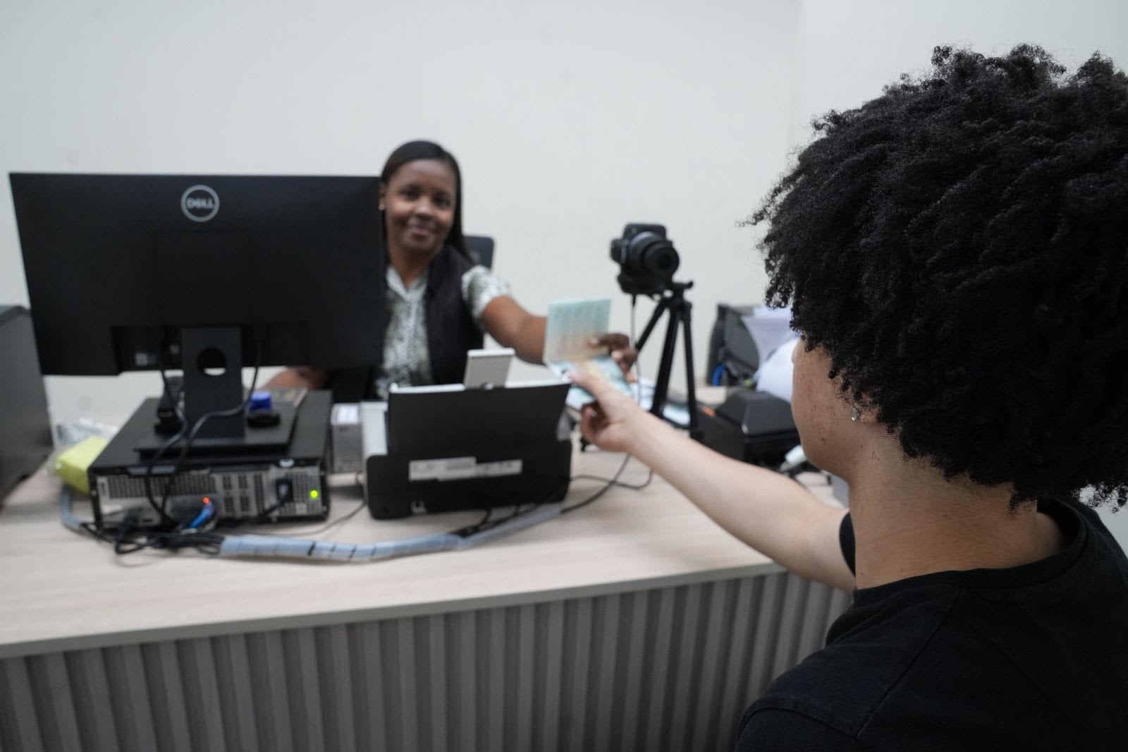 DGP habilita en San Francisco de Macorís primer punto de captura para pasaporte electrónico en el Cibao