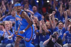 El campeón se dejó sentir: Oklahoma gana por paliza ante Phoenix