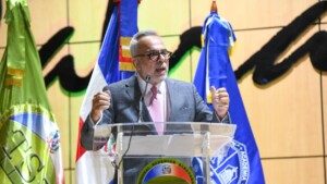 Politólogo argentino dice urge blindar democracia contra el narcotráfico
