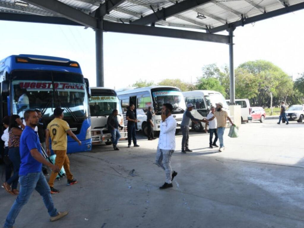 Transporte al Cibao amanece con nuevos precios pasajes