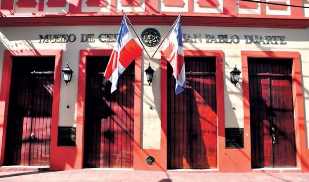 El Instituto Duartiano critica acuerdo que compromete a Dominicana