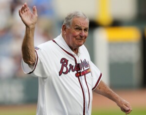 Fallece Bobby Cox, legendario dirigente de los Braves, a los 84 años