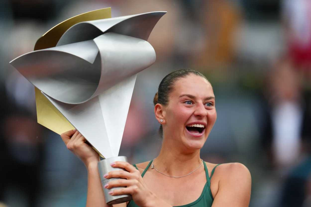Marta Kostyuk levanta el cetro en el Abierto de Madrid