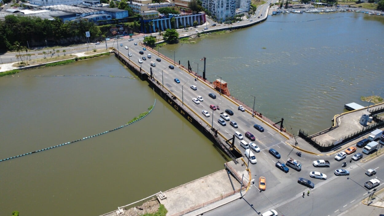 MOPC anuncia cierre del Puente Flotante por dos horas este sábado: estas son las rutas alternas