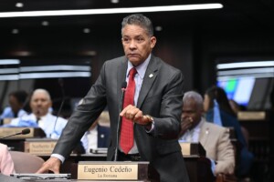 Eugenio Cedeño denuncia Comité Ejecutivo PRM se reúne esta noche para aplazar convención