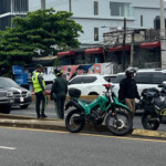 El arriesgado operativo de Digesett en la salida de elevado: ¿Prioridad en multas o seguridad vial?