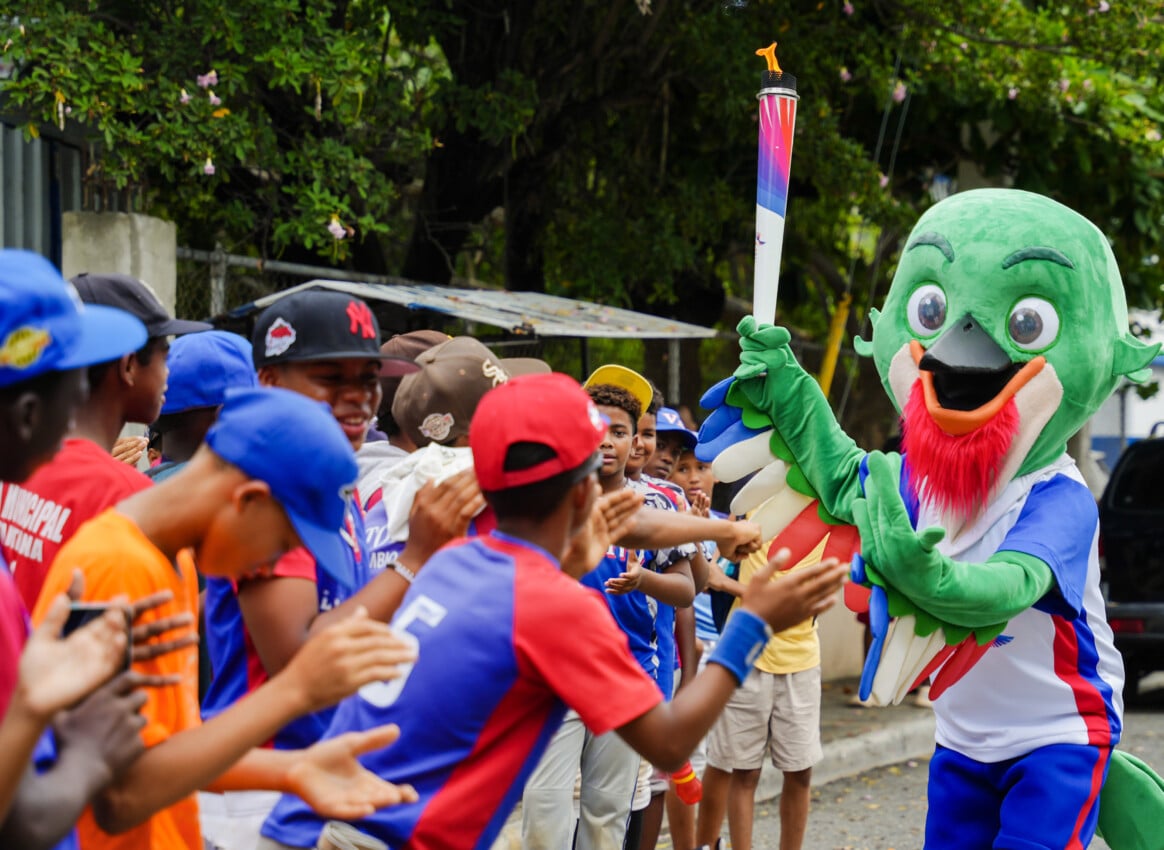 San José de Ocoa recibe con broche de oro Antorcha Juegos 2026