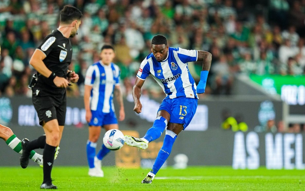 Futbolista dominicano se proclama campeón con el Oporto de Portugal