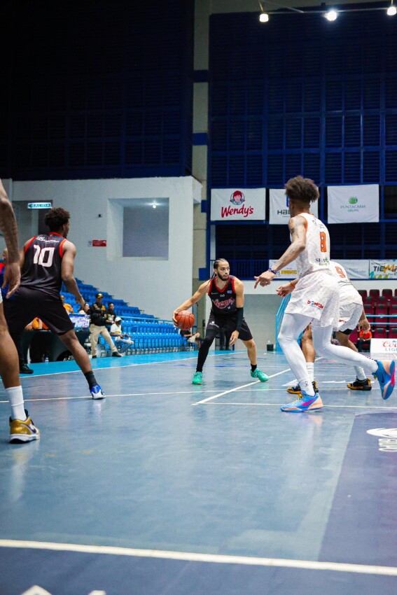Leones salen de mala racha con triunfo sobre  Cañeros