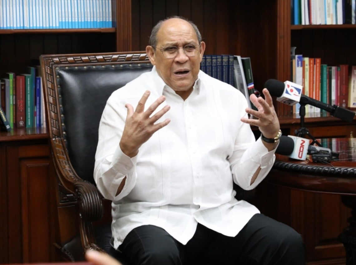 Santos Badía aclara decreto de Abinader no plantea una fusión y desmonta versión