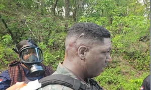 Protesta contra mina en San Juan deja tres policías y un capitán del Ejército heridos