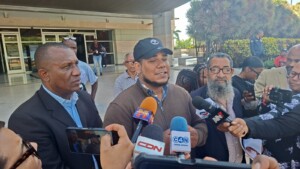 Comerciantes de Haina denuncian amenazas y señalan a regidor Alexandro Pirón