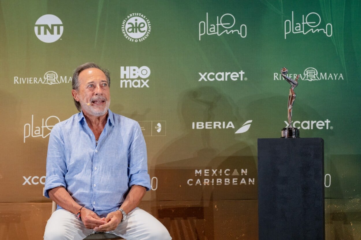 Guillermo Francella agradece el galardón de Honor de Premios PLATINO Xcaret 2026