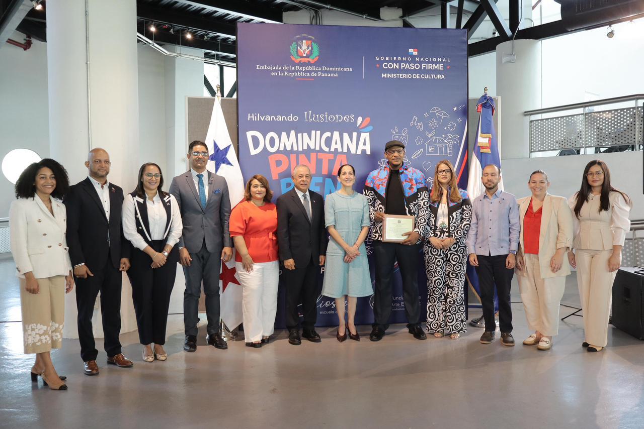 Hilvanando Ilusiones: Dominicana Pinta Bien conquista Panamá con el talento de su niñez