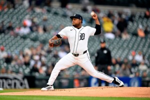 MLB suspende a Framber Valdez por pelotazo intencional