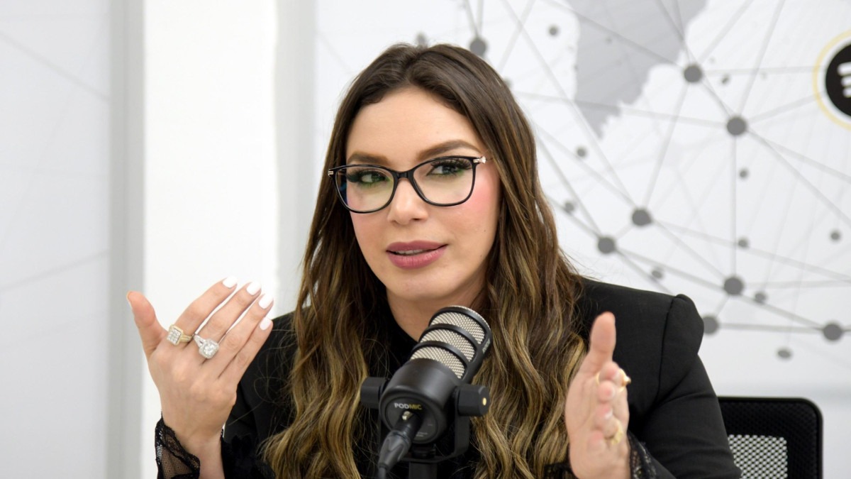 Hony Estrella confirma demanda por difamación contra Aquiles Jiménez