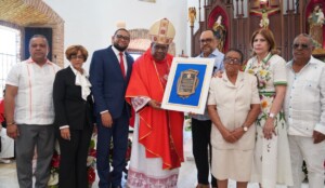 Alcaldía de El Seibo e Iglesia Católica reconocen  ministro de Justicia