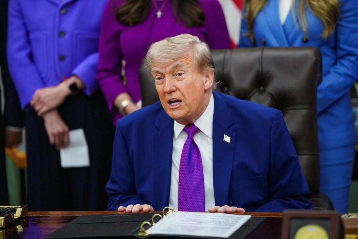 Trump defiende su salida de la OMS en medio del brote de hantavirus 