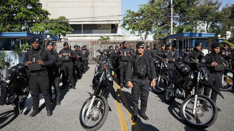 Policías y militares serían condenados a un año de prisión si evitan ser grabados por civiles