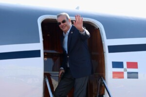 Abinader viaja hoy a Costa Rica para participar en transmisión de mando presidencial de Laura Fernández